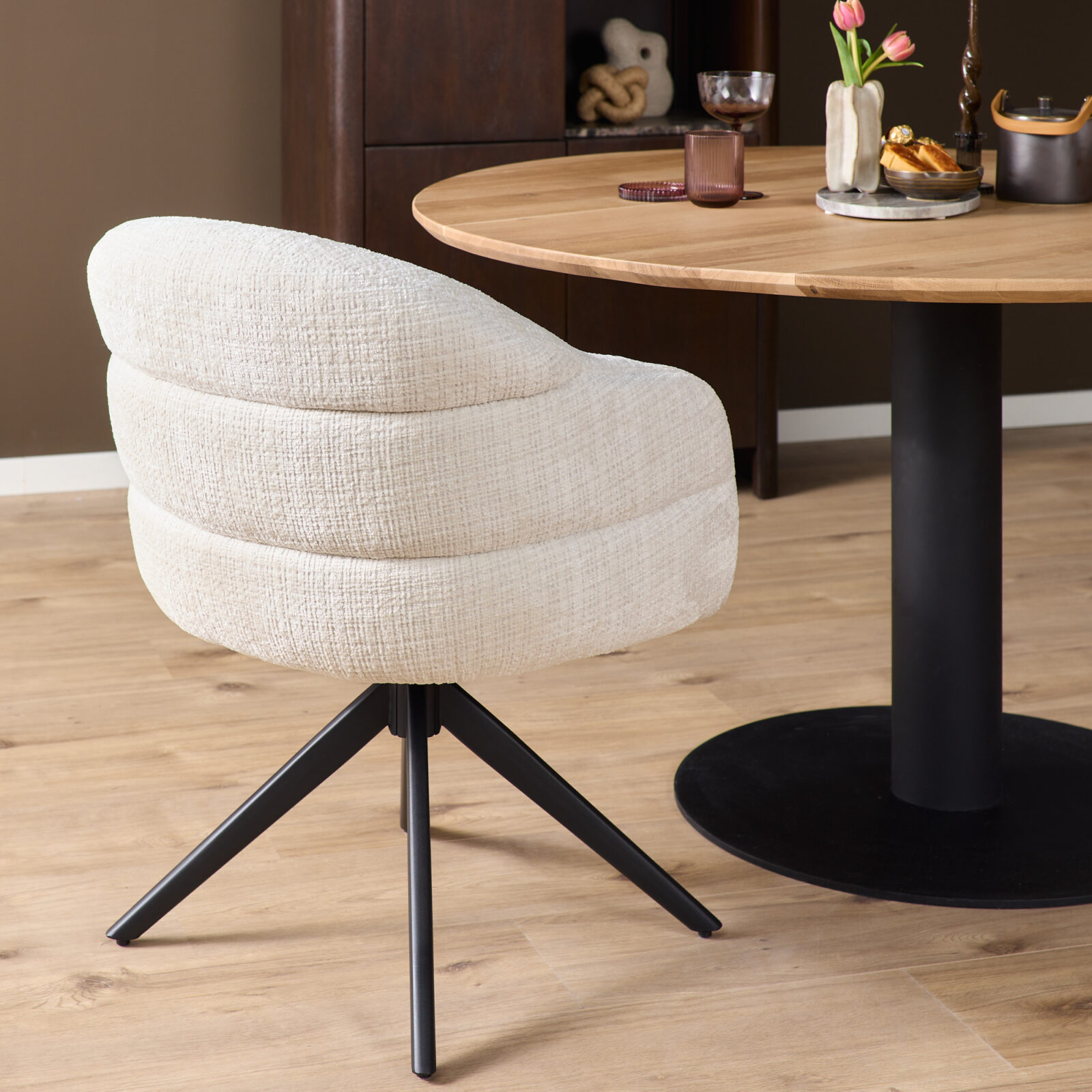 Esszimmerstuhl Bella | Off-White | Gestell Schwarz | Mit Armlehne - Afbeelding 10